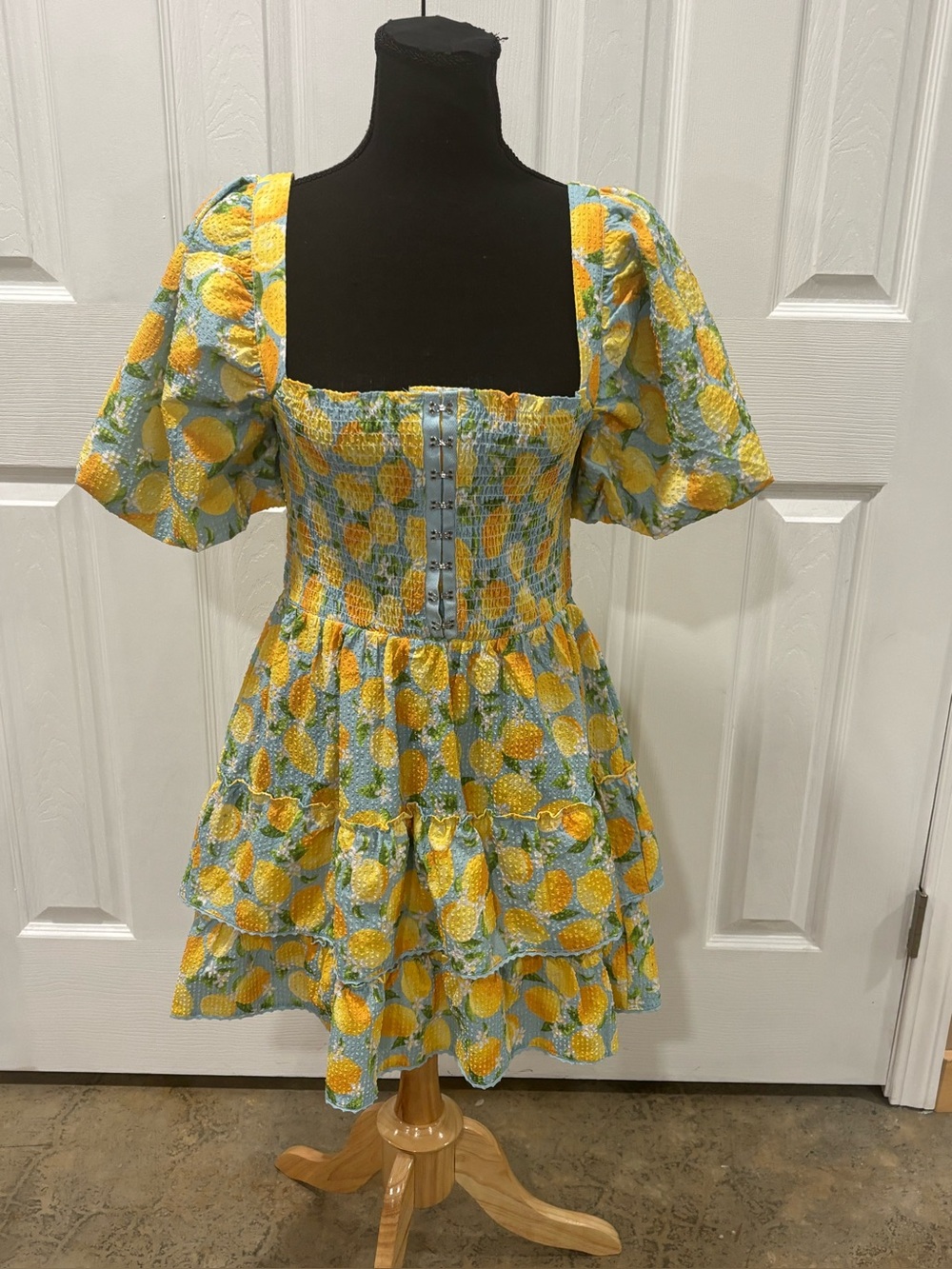 BETSEY JOHNSON HALEY Sunshine Lemon Print Smocked Mini Dress SIZE S